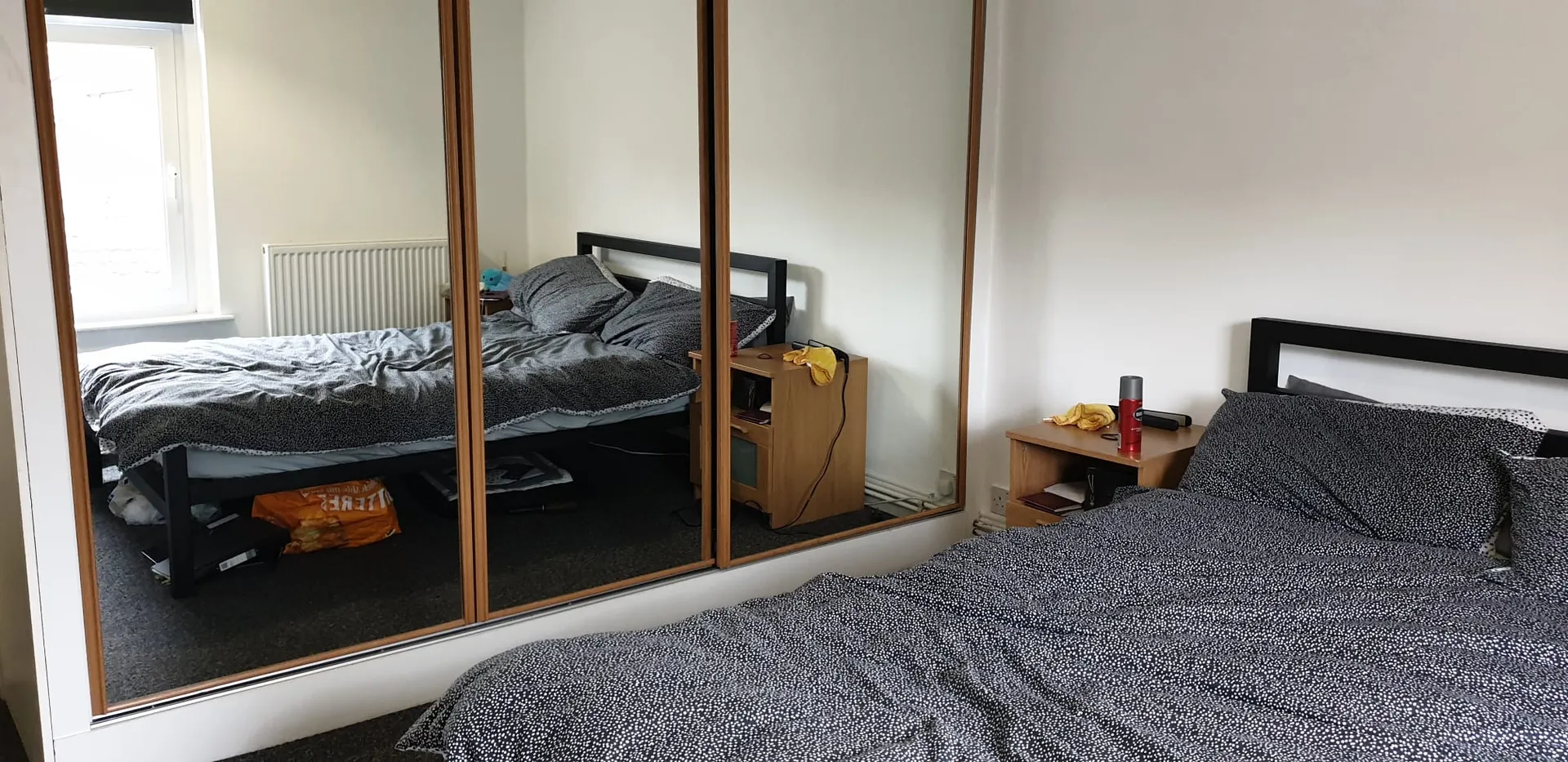 Charming 2 Bed Terraced House // AUG 2026 - Image 1